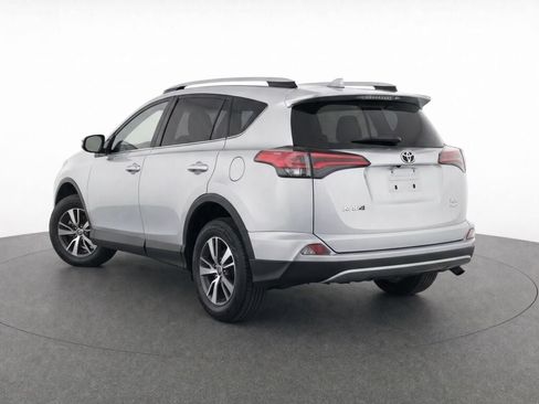 Used 2018 Toyota RAV4 XLE w/ Plus Extra Value Package AWD/4WD image 3