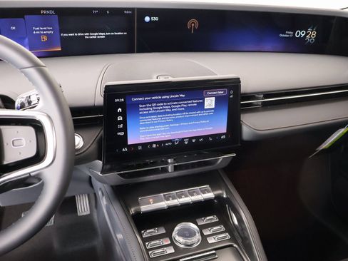 New 2026 Lincoln Nautilus Reserve w/ Jet Appearance Package image 5