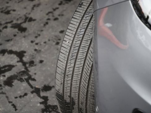 Certified 2025 Land Rover Range Rover Sport S image 3