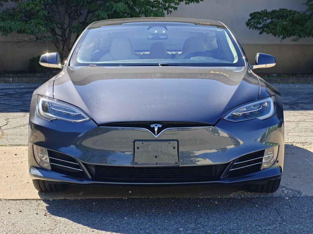 Used 2018 Tesla Model S 100D AWD/4WD image 2