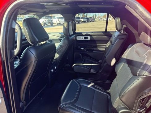Used 2022 Ford Explorer ST w/ Equipment Group 401A image 9