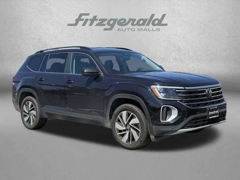 Used 2026 Volkswagen Atlas SE AWD/4WD image 1
