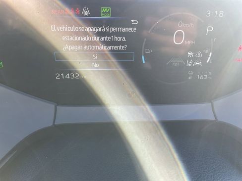 Used 2025 Toyota Prius SE image 17