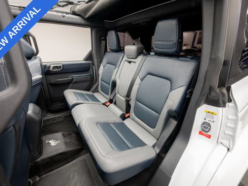 Used 2024 Ford Bronco Outer Banks AWD/4WD image 16