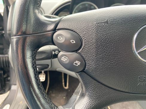 Used 2003 Mercedes-Benz SL 500 image 16