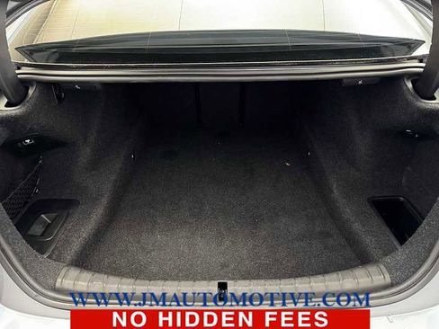 Used 2017 BMW 540i xDrive image 17