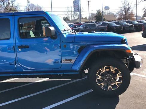 New 2026 Jeep Wrangler Unlimited Sahara w/ Technology Group AWD/4WD image 9