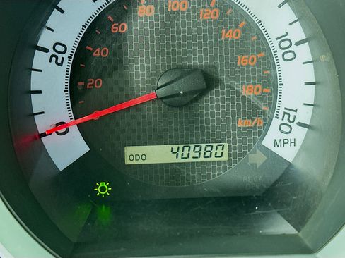 Used 2012 Toyota Tacoma PreRunner image 18