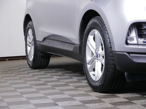Certified 2020 Ford Edge SEL w/ Convenience Package AWD/4WD image 2