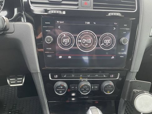 Used 2019 Volkswagen Golf 4-Door FWD image 25