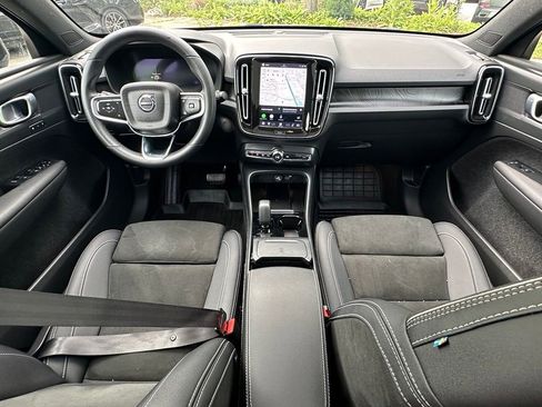 Used 2023 Volvo C40 P8 Recharge Plus w/ Climate Package AWD/4WD image 17