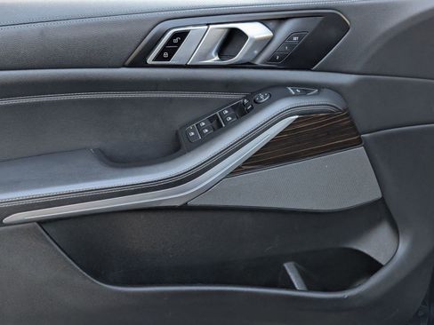 Used 2023 BMW X5 xDrive40i w/ M Sport Package image 14