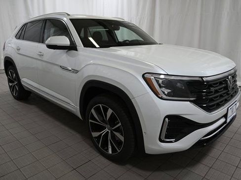 New 2026 Volkswagen Atlas Cross Sport SEL Premium R-Line AWD/4WD image 15