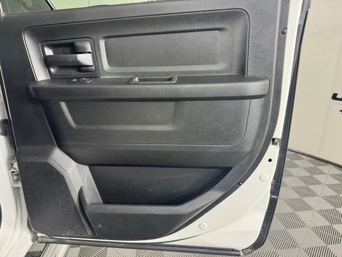 Used 2018 RAM 2500 Tradesman w/ Chrome Appearance Group AWD/4WD image 30
