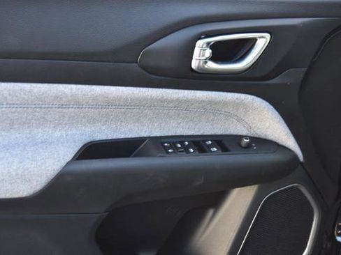 New 2024 Jeep Compass Latitude w/ Convenience Group image 10