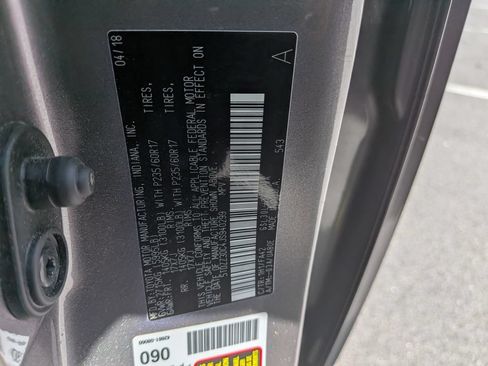 Used 2018 Toyota Sienna L FWD image 28