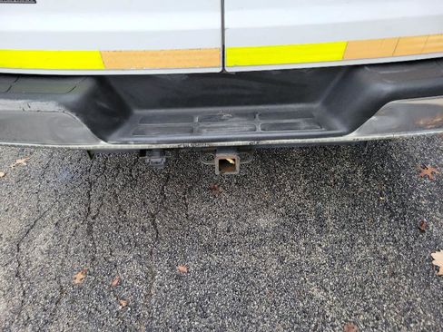 Used 2014 Chevrolet Express 2500 image 43