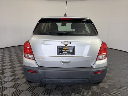 Used 2016 Chevrolet Trax LS FWD image 9
