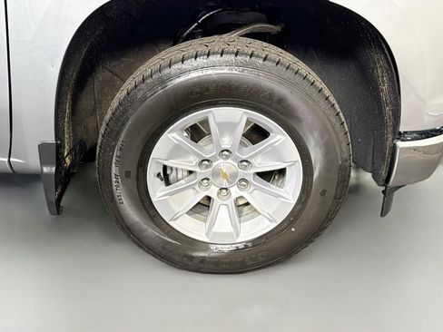 Used 2025 Chevrolet Silverado 1500 LT RWD image 31