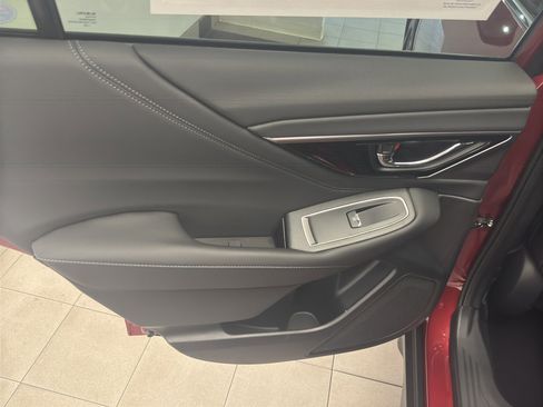 Used 2025 Subaru Outback Touring XT w/ Popular Package #2 image 25