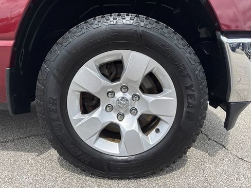 Used 2020 RAM 1500 Big Horn AWD/4WD image 45