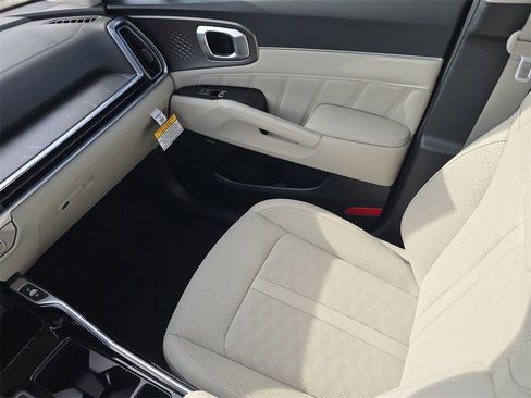 New 2026 Kia Sorento SX image 18