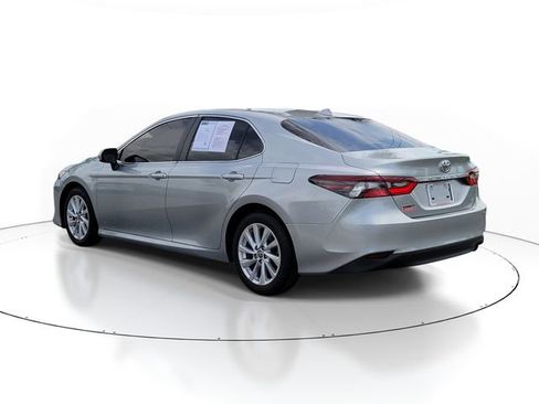 Used 2023 Toyota Camry LE FWD image 3
