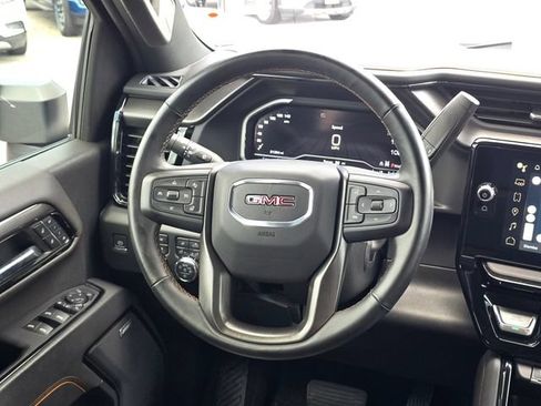 Used 2024 GMC Sierra 2500 AT4 w/ AT4 Premium Plus Package AWD/4WD image 39