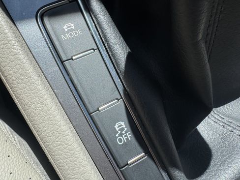 Used 2017 Volkswagen Golf Alltrack SE image 29