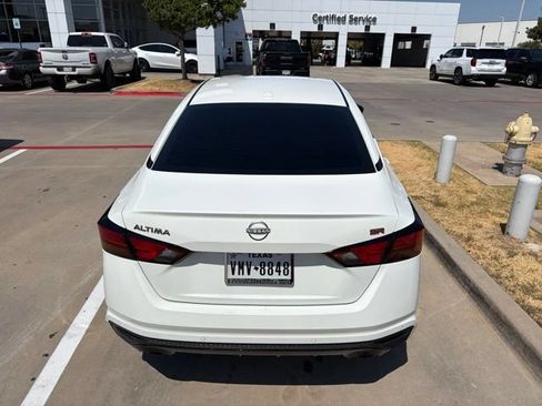 Used 2023 Nissan Altima 2.5 SR FWD image 6