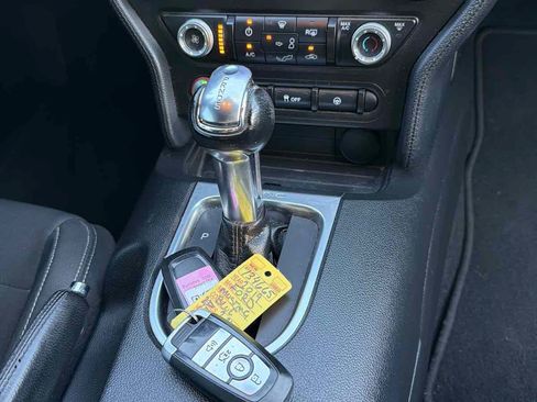 Used 2019 Ford Mustang Coupe RWD image 18