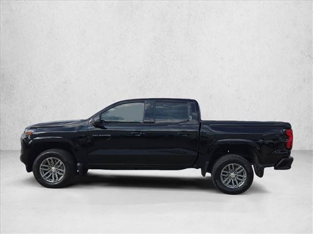 Used 2024 Chevrolet Colorado LT w/ LT Convenience Package RWD image 9