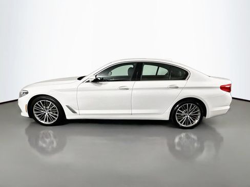 Used 2018 BMW 530i xDrive AWD/4WD image 4