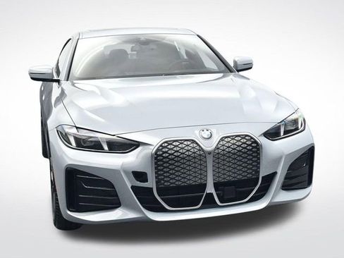 New 2026 BMW i4 xDrive40i w/ M Sport Package AWD/4WD image 11