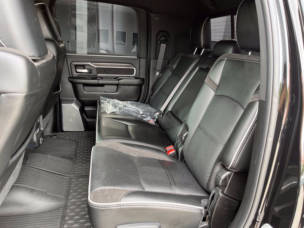 Used 2026 RAM 2500 Laramie AWD/4WD image 10