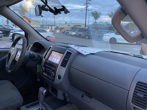 Used 2019 Nissan Frontier S image 14