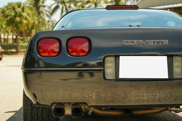 Used 1990 Chevrolet Corvette ZR-1 RWD image 73