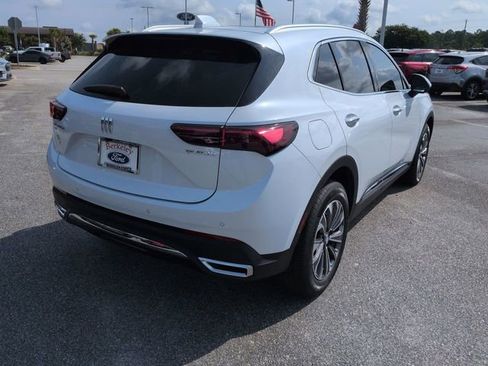 Used 2025 Buick Envision Preferred AWD/4WD image 4