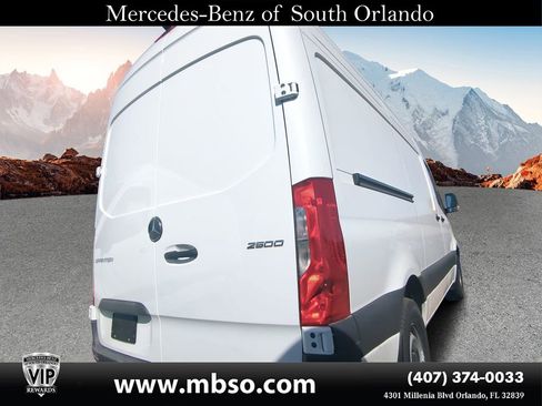 Used 2025 Mercedes-Benz Sprinter 2500 image 15