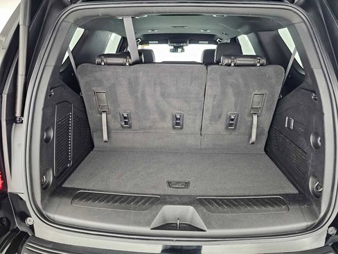 Used 2024 GMC Yukon SLT AWD/4WD image 23