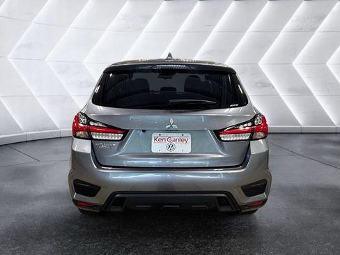 Used 2025 Mitsubishi Outlander Sport ES AWD/4WD image 3