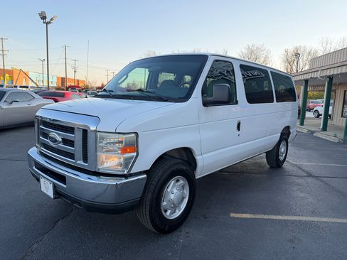 Used 2008 Ford E-350 and Econoline 350 XLT image 7