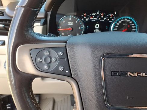Used 2018 GMC Yukon Denali w/ Open Road Package image 11