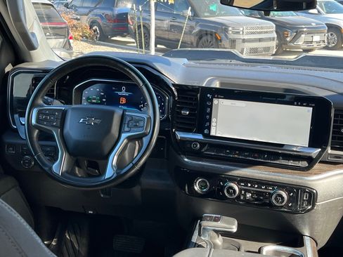Used 2023 Chevrolet Silverado 1500 LT Trail Boss w/ Protection Package image 19