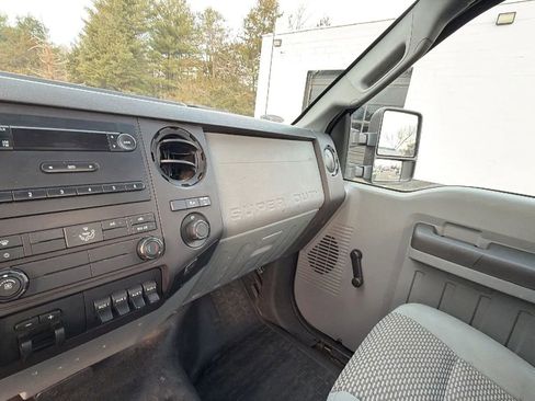 Used 2012 Ford F250 XL w/ Snow Plow Prep Pkg image 26
