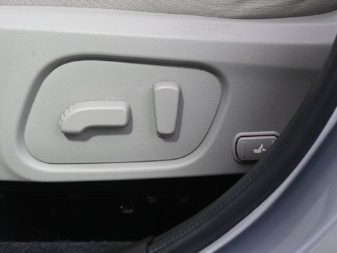 Used 2014 Subaru Forester 2.5i Premium AWD/4WD image 14