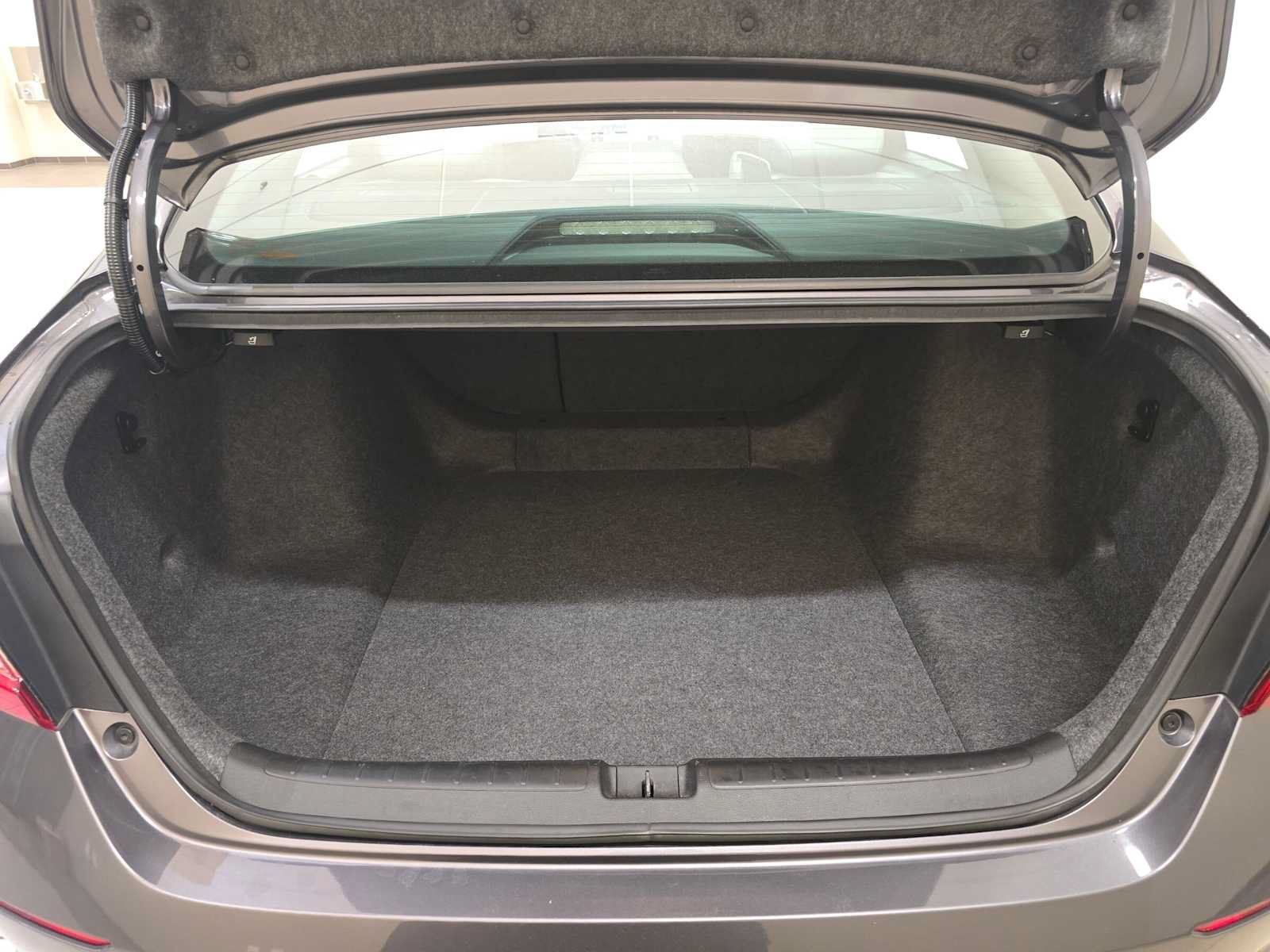 Used 2018 Honda Accord EX-L image 31