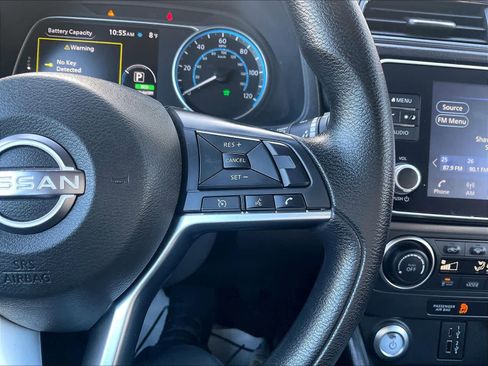 Certified 2023 Nissan Leaf S image 23