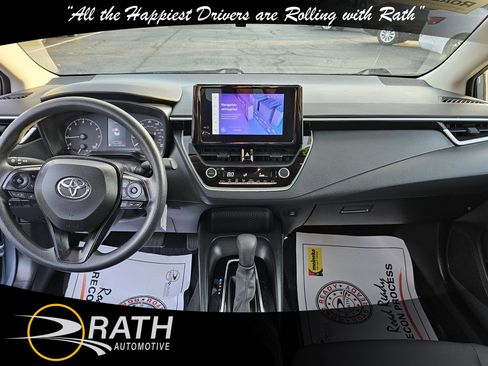 Used 2023 Toyota Corolla LE image 9