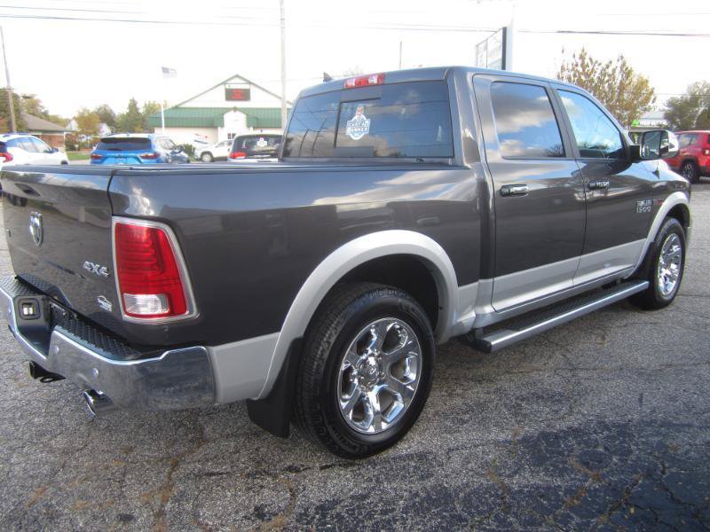 Used 2018 RAM 1500 Laramie AWD/4WD image 8